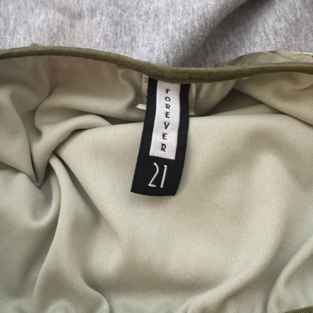 Forever 21 Olive Green Skirt - Picture 2 of 6